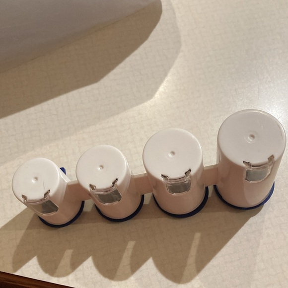 Tupperware miniature one touch canister coin holder - Picture 4 of 4